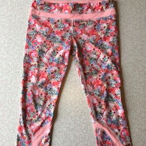 NWOT Lululemon Run: Inspire Cropped Floral Legging